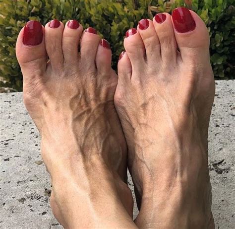 naked mature feet